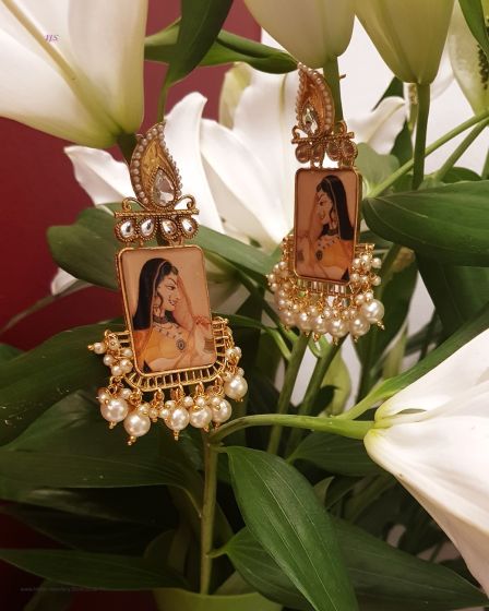 Mughal Princess Portrait Indian Earrings EEWK12169 Indian Jewellery