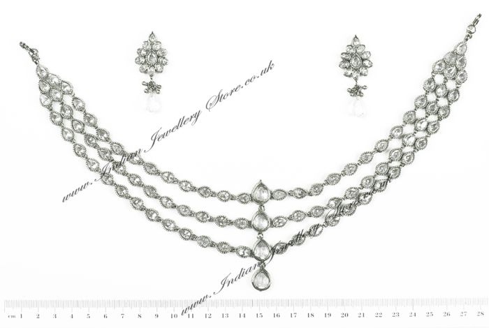 Priyanka Chopra Inspired Matha Patti and Earrings DSWA04609 Indian Jewellery