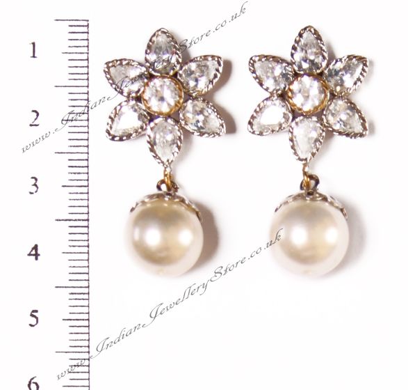 Flower Stud Pearl Earrings ESWA02923 Indian Jewellery